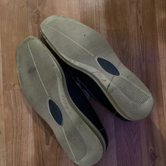 Sold!!   Sports  Loafers size 9 - Picture 5 of 5